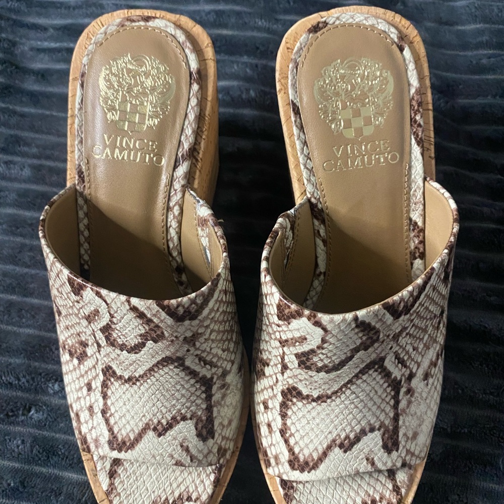 Vince Camuto Women's Brown Snake-Print Slide Sandals